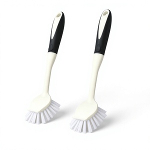 Brosse de nettoyage en plastique à long manche pour vaisselle et ustensiles de cuisine, usage domestique et international - Product Image 1