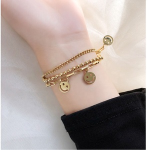 Fancy Jewelry gold disco in acciaio inossidabile sorriso sorridente incisione del viso charms braccialetti a catena spessa a triplo strato per donne ragazze - Product Image 2