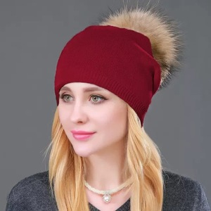 <span class=keywords><strong>2025</strong></span> Mới Có Thể Tháo Rời Gấu Trúc Lông Pompom <span class=keywords><strong>Hat</strong></span> Phụ Nữ Sang Trọng Cáp Đan Len & Acrylic Pha Trộn Bất Thỏ Lông Pompom Dệt Kim <span class=keywords><strong>Hat</strong></span> - Product Image 5