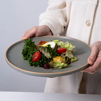 Nouvelles assiettes à dîner de style vintage à pieds hauts, en terre cuite de forme géométrique, compatibles lave-vaisselle, assiettes à steak en céramique de style occidental
