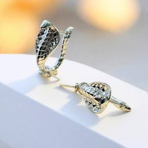 22476DIY Pearl Accessories S925 Silver Dangle Earrings with Round Beads 9-13mm Empty Stand <b>Glasses</b> <b>Spirit</b> Snake Ear Buckle - Product Image 1