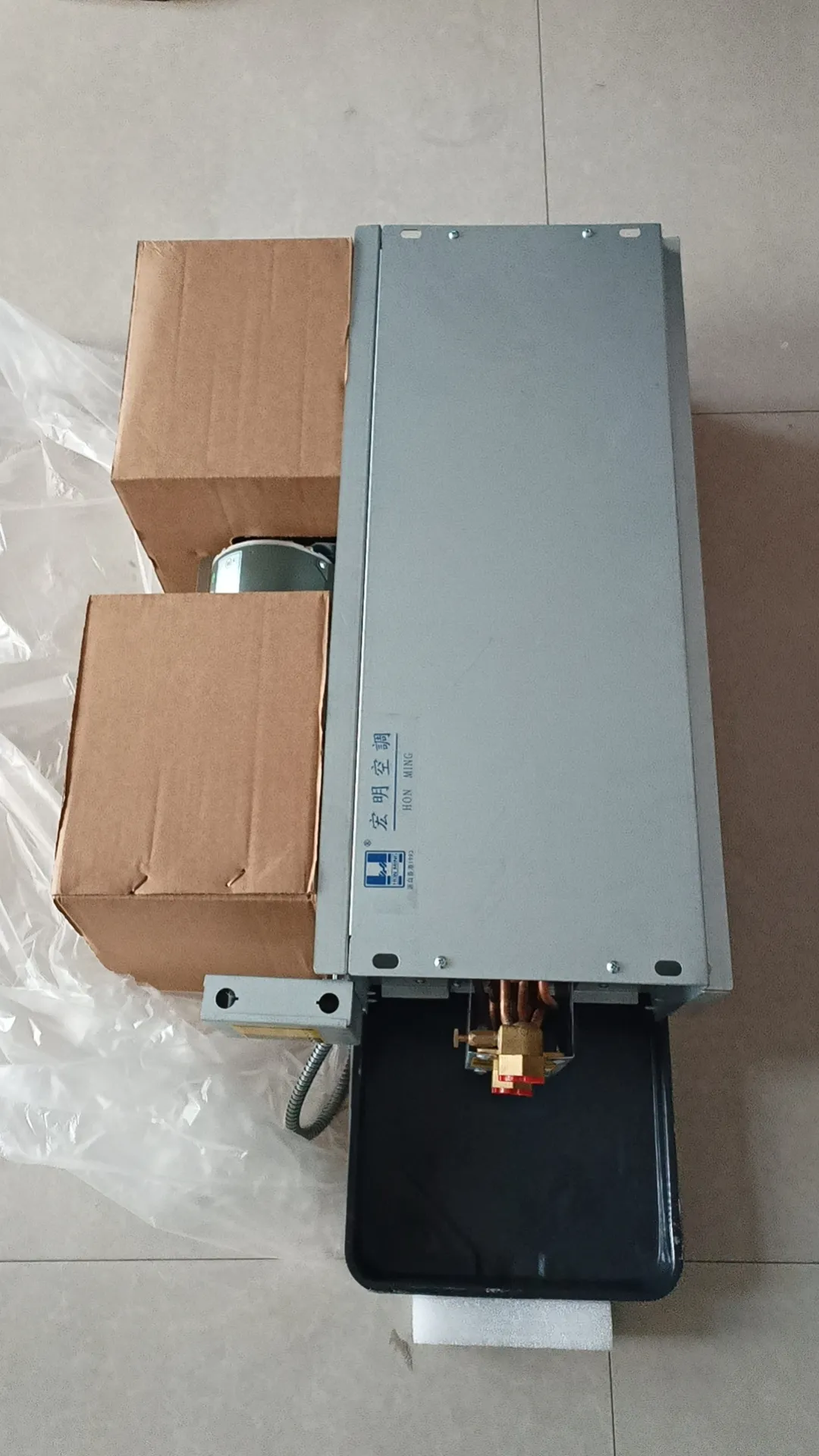 Système de climatisation Split 10KW Fan Coil Unit Horizontal Dissimulé Eau Mini Pompe de vidange FCU Fan Coil Unit For Ceiling
