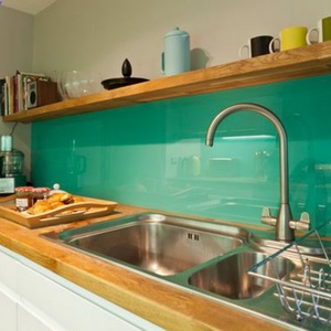 Cuisine ouverte design, structure solide, panneau mural en verre trempé laqué, feuille de verre peinte - Product Image 4
