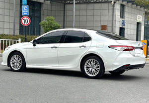 Auto Usado Chino Económico de Gasolina 2026, <span class=keywords><strong>Toyota</strong></span> Camry, 4 Puertas, 5 Plazas, Tamaño Mediano, Híbrido - Product Image 3
