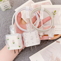Personnaliser Transparent Cute 3D Flower Heart Wave USB Cable Protector Cover pour iPhone 18W/20W Chargeur