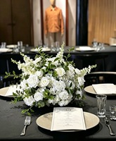 Boule brodée bleue et blanche en forme de rose, style classique, centre de table de mariage, décoration de scène de mariage pour usage hôtelier