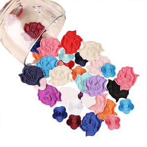Patch brodé auto-adhésif en polyester, motif fleur de prunier, pour accessoires vestimentaires DIY - Product Image 4