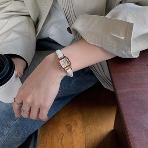 <span class=keywords><strong>Montre</strong></span>-bracelet en cuir chic et carrée pour femmes avec logo personnalisé à prix abordables - Product Image 2
