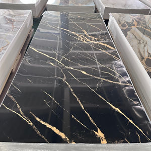 Panneaux muraux en PVC en marbre noir et or des Maldives à haute brillance motif damassé Planchas imperméables Pvc Marmol Pvc plaque de marbre - Product Image 1