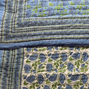 Edredón Kantha de Lujo, Diseño Étnico Vintage, Hecho a Mano, de Algodón, con Puntadas a Mano, para Hotel - Product Image 1