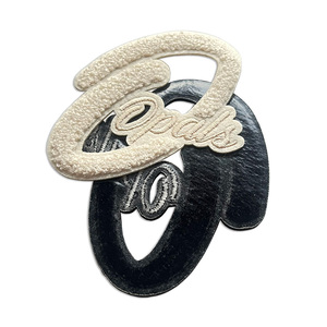Patch brodé en chenille avec <span class=keywords><strong>motif</strong></span> de <span class=keywords><strong>lettres</strong></span> <span class=keywords><strong>personnalisé</strong></span> et adhésif thermocollant au dos - Product Image 3