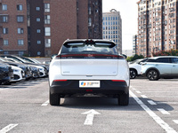 SUV Compacto Eléctrico Dongfeng Fengshen L7 2024 de Nueva Energía Versión 518 Air / 518 Pro Vehículo Chino de Nueva Energía