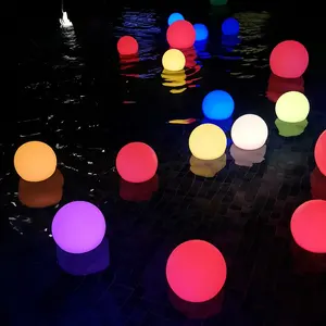 Dekorasi Kolam Renang 16 Warna RGB Berubah dengan Remote Control, Bola Kolam LED Tahan Air IP65 Dapat Diisi Ulang