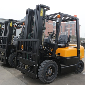Montacargas Todoterreno de 2.5 Toneladas Diésel 2500kg <span class=keywords><strong>4.5</strong></span> Metros con Certificación EPA Euro 5 para Logística - Product Image 4