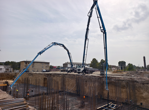 九合工場直販 低価格 小型ミニ38mディーゼル自走式コンクリートミキサートラックポンプ フル油圧式建設機械 - Product Image 6