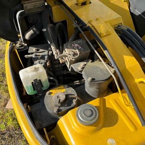 Excavatrice sur chenilles hydraulique Komatsu PC56-7 en excellent état, 5 tonnes, d'origine japonaise, faible nombre d'heures de fonctionnement, moteur et pompe inclus - Product Image 6