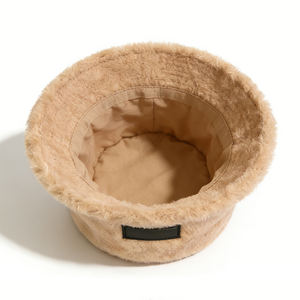 Chapeau bob en fausse fourrure pour femme, chaud et moelleux, idéal pour l'hiver et les activités décontractées en extérieur - Product Image 4