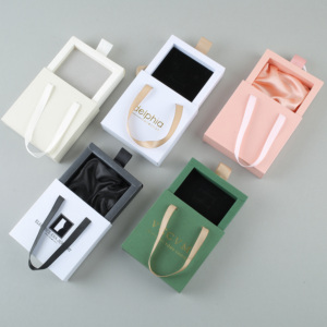 Bolsa de Microfibra Personalizada con Logotipo, Bolsa de Joyería de Lujo, Embalaje de Regalo para Anillos, Aretes, Collares, Bolsa de Sobres para Joyería - Product Image 6