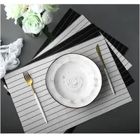Napperon carré en PVC à rayures blanches et noires, thermo-isolant, tapis de Table antidérapant, 2022 pièces