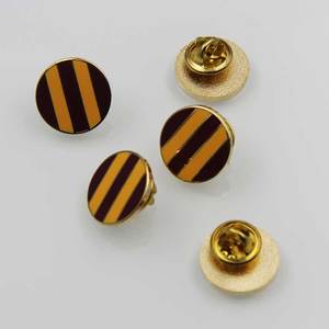 Men Ve Áo Pins Nhà Máy Tùy Chỉnh Cá Nhân Mềm Men Ve Áo Pins Mũ Quần Áo Trang Trí Trâm Pin Với Miễn Phí Tác Phẩm Nghệ Thuật Thiết Kế - Product Image 1