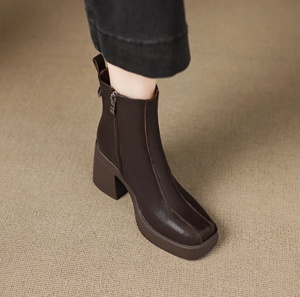 Zapatos de tacón alto de cuero vacuno negro para mujer, finos, sin cordones, de boca poco profunda, gruesos, para el trabajo, el viaje diario y la carrera profesional. - Product Image 5