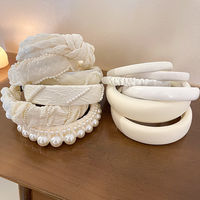 Ensemble de bandeaux et chouchous en tissu blanc beige perlé, kit d'accessoires capillaires élégants et délicats pour femme, cadeau vintage pour mariage ou usage quotidien