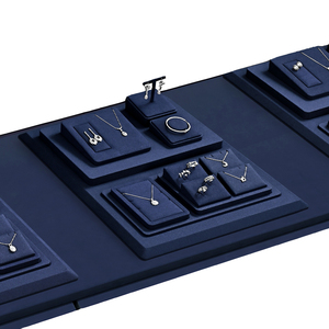 Expositor de Joyería de Microfibra Azul Oscuro Jinsky al por Mayor, Soporte para Colgantes y Anillos, Expositor de Collares Inclinado, Tamaño Personalizable para Joyería - Product Image 1