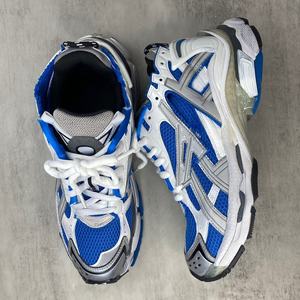 รองเท้าวิ่งดีไซน์เนอร์ยอดนิยมขายดีที่สุด ทันสมัยสำหรับทั้งชายและหญิง สไตล์เรโทรสำหรับวิ่งและเดิน - Product Image 2