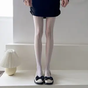 Stoking sutra dewasa bernapas hitam putih kaus kaki mode Lolita baru musim semi musim panas kaus kaki berlubang lucu Jepang