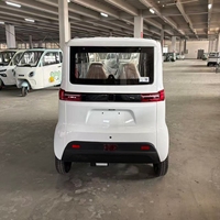 Quadricycle électrique compact entièrement fermé homologué CEE, haute performance, léger, pour la mobilité urbaine et les trajets en ville