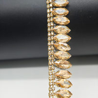 Applique en strass, perles et sequins, style tige, à thermocoller pour robes de mariée, sacs et chaussures