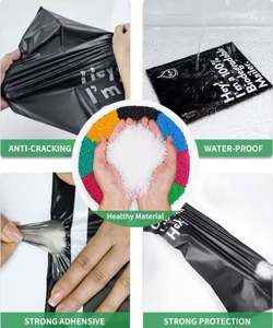 Bolsa de Embalaje de Correo Negra con Logotipo Personalizado en Dorado, Material Nuevo, Biodegradable e Impermeable - Product Image 5