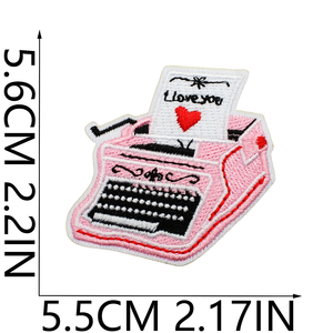 Nouveauté : Patch brodé en tissu personnalisé, motif ours, gâteau aux cerises, dessin animé, thème rose, doux et mignon, pour la Saint-Valentin - Product Image 4