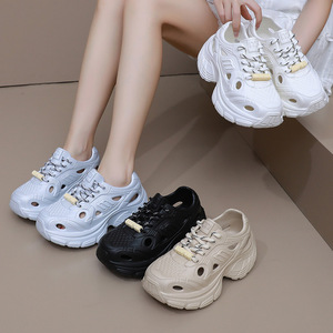 Baskets plates de skate d'été décontractées pour hommes semelle souple antidérapante vente en gros baskets en maille à enfiler respirantes pour l'automne et le printemps - Product Image 5