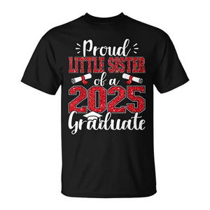 Camiseta de graduación para la hermana pequeña orgullosa de un graduado de 2025 - Product Image 2