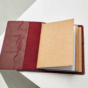 Quaderno A5 Premium con Copertina in Similpelle Effetto Coccodrillo, Ricaricabile, Personalizzabile, per Scuola e Ufficio - Product Image 2