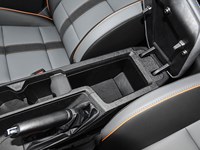 Geely Coolray a Benzina, Versione Russa Economica, SUV Urbano per Campeggio, Blu Esterno, Geely Binyue Cool 2025