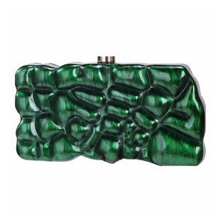 Sac de soirée irrégulier en acrylique pour femme, pochette de mariage en forme de coquille, sac à main marbré pour rendez-vous et shopping avec chaîne détachable - Product Image 5