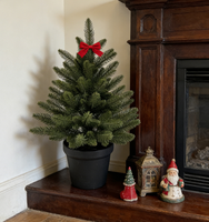 Sapin de Noël de table en PE de 60 cm, ignifuge et résistant aux UV, mini sapin réaliste en pot, conception personnalisée, vente directe d'usine