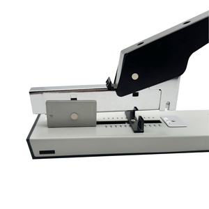 <span class=keywords><strong>Agrafeuse</strong></span> <span class=keywords><strong>manuelle</strong></span> robuste en métal, la plus vendue, avec bras long, gris, capacité de 100 feuilles, pour reliure durable - Product Image 3