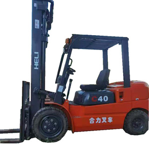 Chariot élévateur diesel Heli C40, capacité de 4 tonnes, mât à trois étages, pneus pneumatiques, commande assise, utilisation en intérieur - Product Image 5