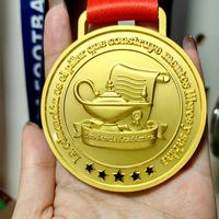Nouveau design 3D Luxury Gold Awards Médaille en métal de finition marathon personnalisée Médailles souvenirs élégantes pour les honneurs et les trophées