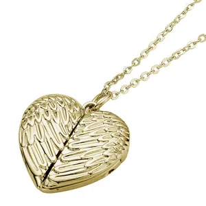 Quali sub Halskette Sublimation Engels flügel Herz Medaillon Halsketten Anhänger in Goldfarbe für benutzer definierten Druck