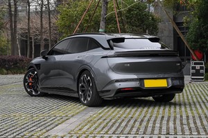 Xe sedan điện Zeekr 007 GT MIX 4WD phiên bản 2025, phạm vi hoạt động NEDC trên 700km, động cơ 300kW, pin Lithium 90-110kWh - Product Image 5