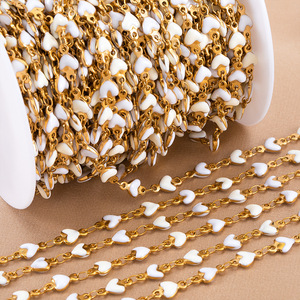 Nueva Cadena de Acero Inoxidable Chapada en Oro de 18K con Corazón de Esmalte Blanco |   Se vende por metro, rollo o carrete para la creación de joyería DIY - Product Image 3