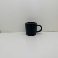 Service de vaisselle en céramique noire émaillée Guangda, style classique moderne |   Ensemble de 4 assiettes et tasses en grès |   Compatible micro-ondes/lave-vaisselle/four, résistant à la chaleur