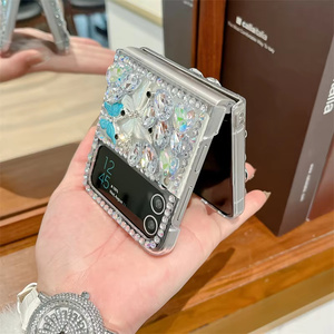 Couverture arrière mobile de protection en diamant scintillant fait main de luxe pour <span class=keywords><strong>Samsung</strong></span> Z <span class=keywords><strong>Flip</strong></span> 6 5 <span class=keywords><strong>4</strong></span> 3 Bling strass fleur coque de téléphone - Product Image 5