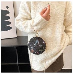 ZPB2862 Sacs à Main Femme en PU Tendance 2025 Pochettes et Sacs <span class=keywords><strong>Bandoulière</strong></span> de Haute Qualité avec Design Plumes Pailletées - Product Image 4