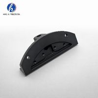 Support en D en alliage d'aluminium sur mesure, usiné CNC, anodisé noir, à 4 trous, avec oreille pivotante encastrée, débavuré, tolérance de précision, rapide