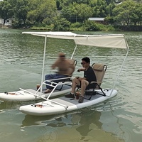 Bateau ponton pour 2 personnes avec moteur, planche de SUP gonflable, connecteur électrique, cadre SUP pour la pêche